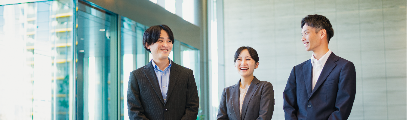  ◆地域No.1シェア×地銀最大級の営業基盤◆ 地域の課題解決をリードする『金融コンサルティング』を体感するインターンシップ プレエントリー ~ 地域金融を支えるリーディングバンク ~ | お客さまに最も近い距離で挑戦できる環境 × DX推進 |