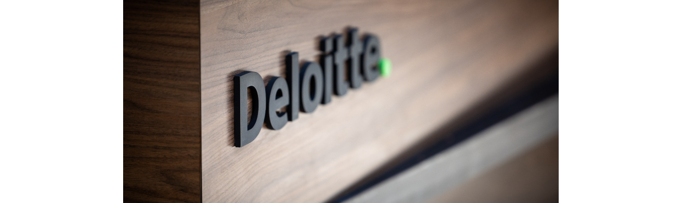 【本選考優遇】世界最大級のプロフェッショナル・ファームで体感する、ビジネス変革の最前線｜戦略×会計×デジタルの力で社会の公器を創るインターンシップ