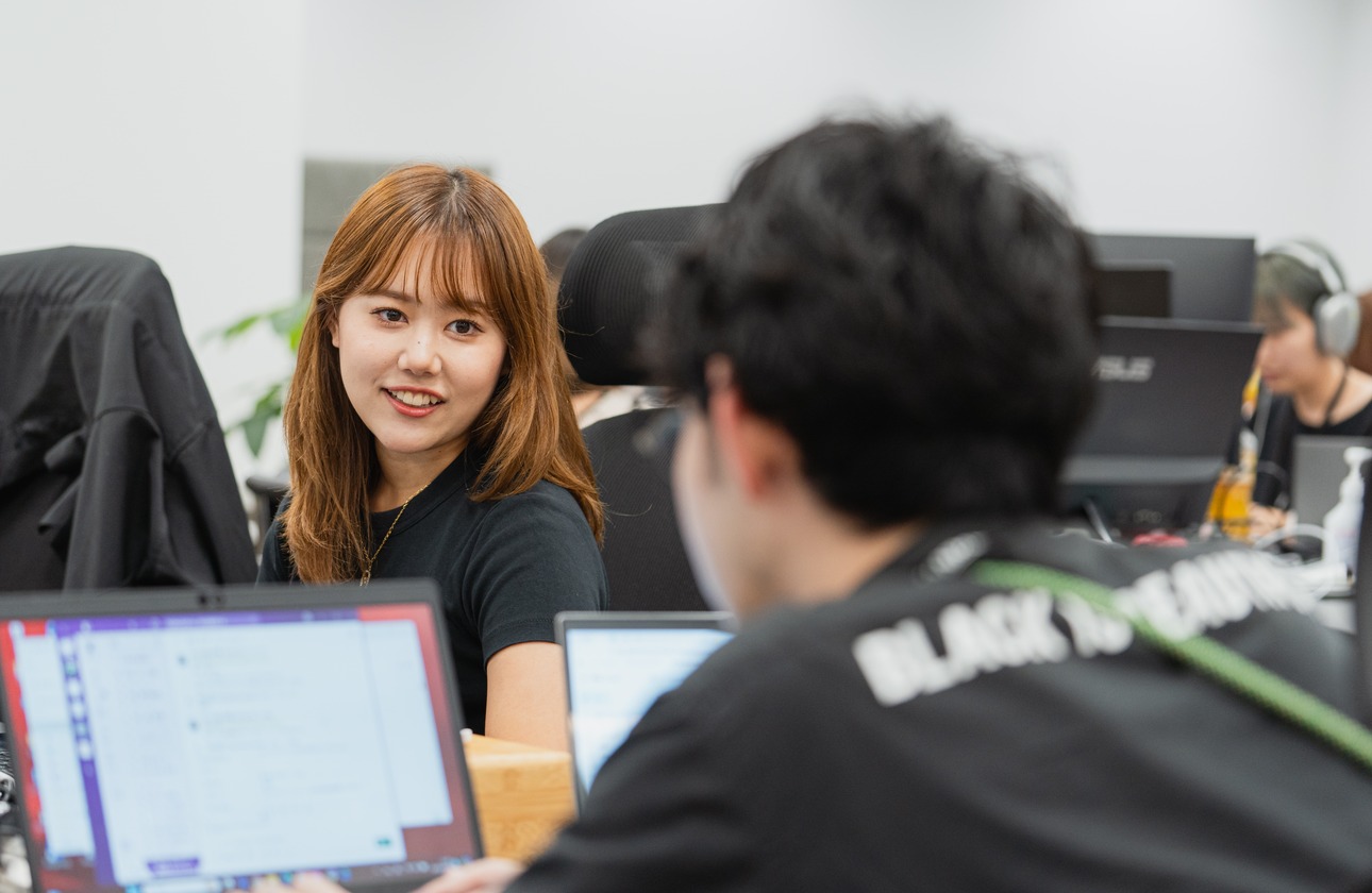 裁量は大きく、でも一人で抱えない。ユニット制と先輩の伴走