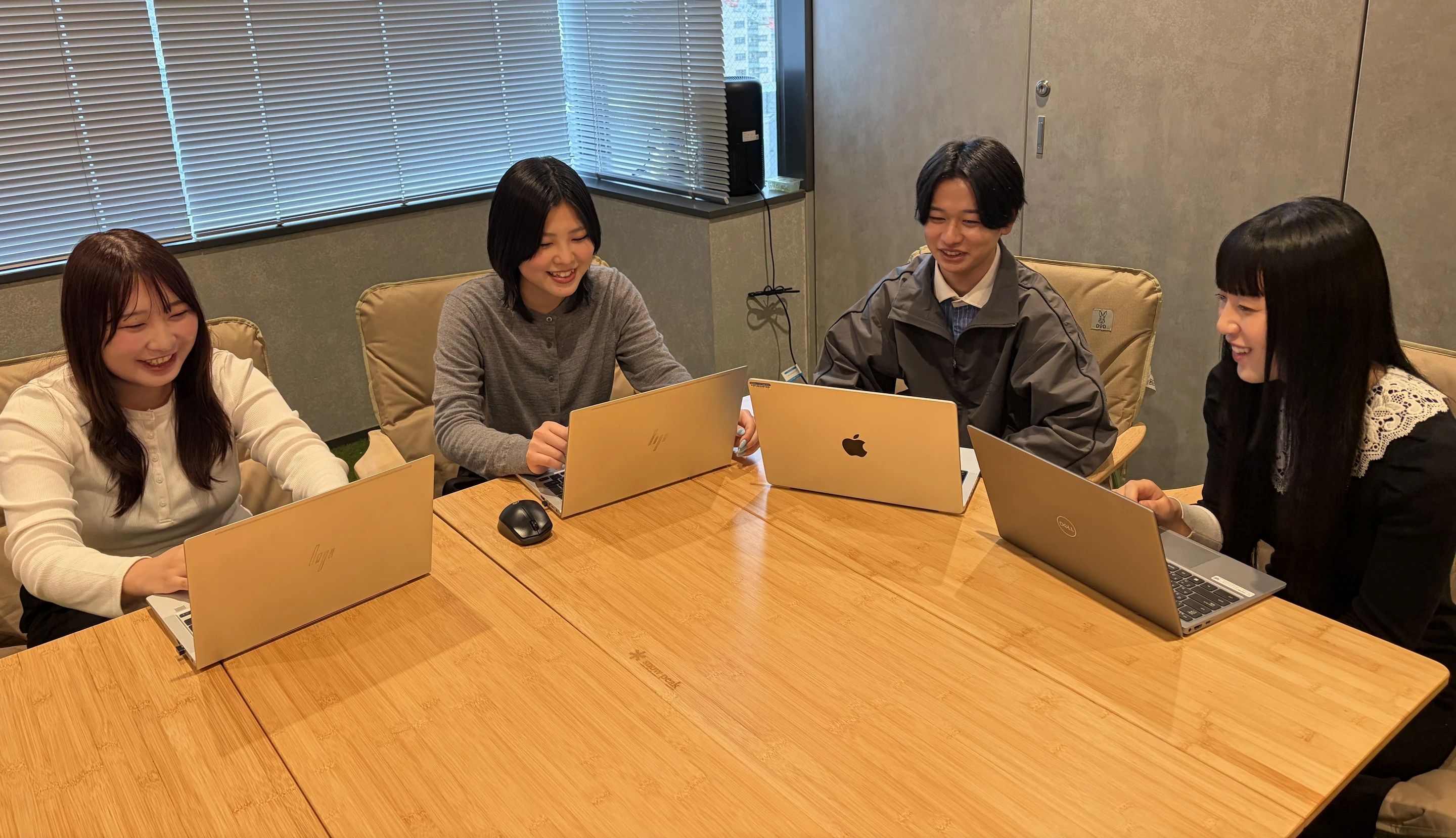 大きな裁量を支える盤石なサポート体制!個人の成長と目標達成をチーム全体でバックアップ!