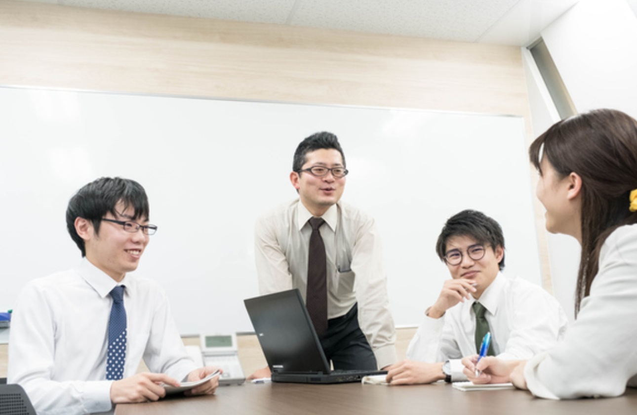 先輩・上司も仲間感覚!若手から意見が通るフラットさ