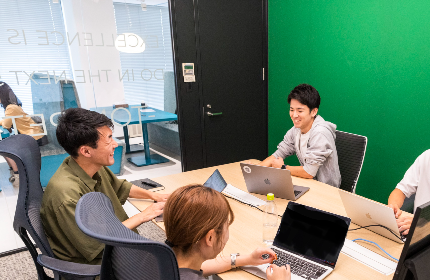 幅広く、奥深く、事業を展開