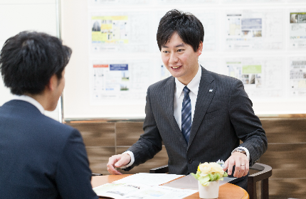 お客様へのアンケート調査で「顧客満足度」上位者を表彰するなど、成果に至るまでのプロセスも評価。個々の頑張りを認め、賞賛する風土。