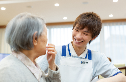 木下の介護は職員の「幸せ」も目指します。