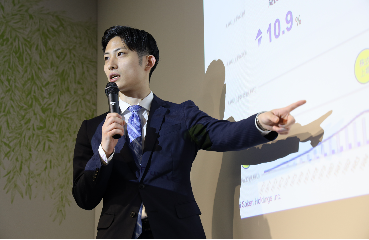 弊社では全体で177の経営研究会を主宰しており、入会者数は6475名(2022年実績)。経営者と出会い、経営への理解を深める大切な機会です。
