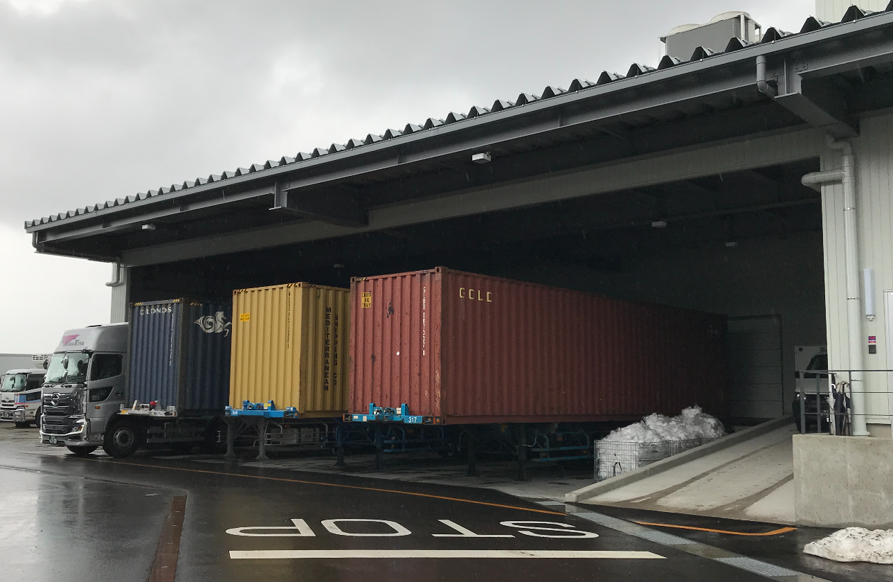 北陸に居ながら、国際物流の最前線へ