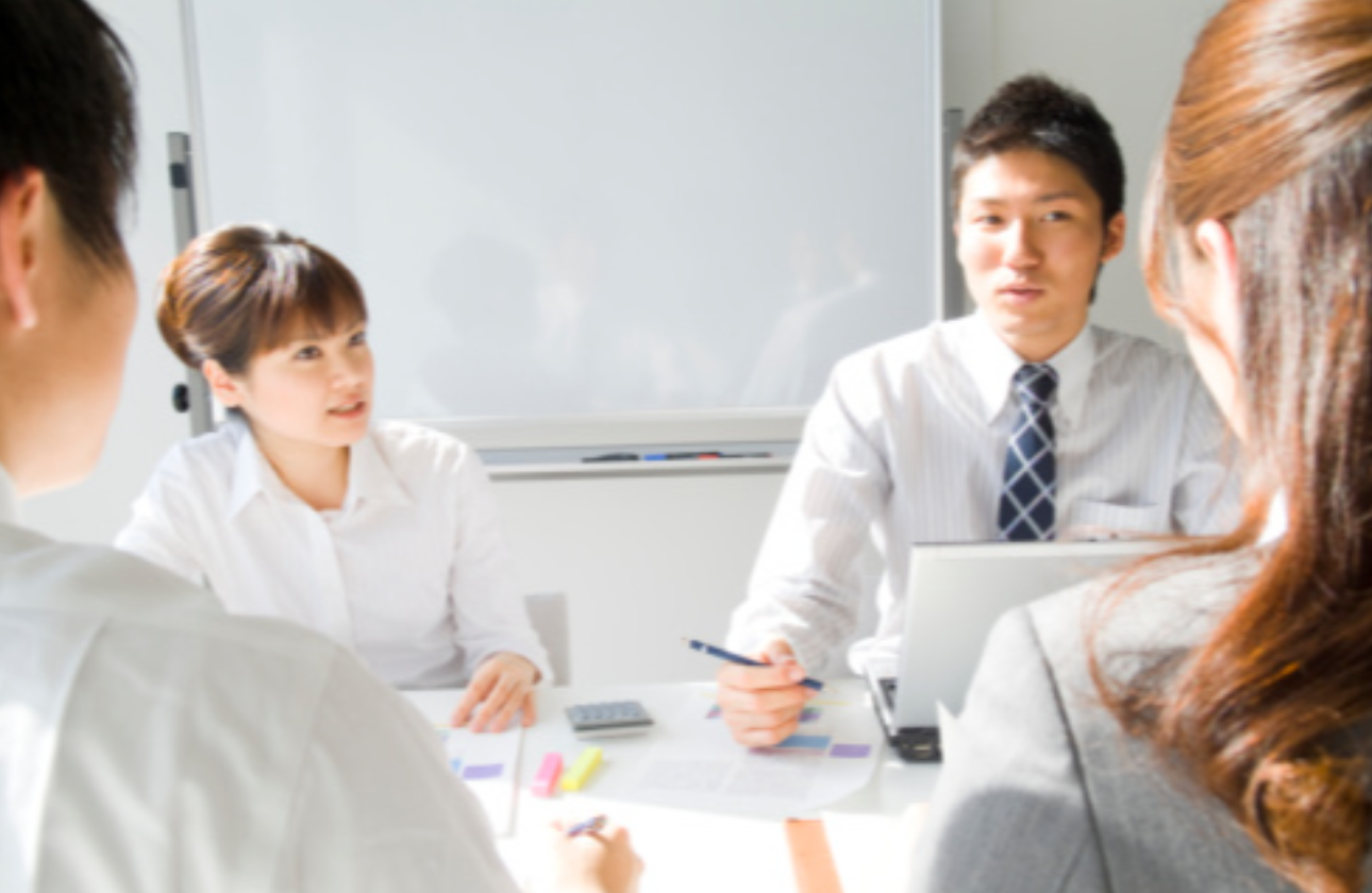 2.あなたにぴったりな〔キャリアプラン〕を当社で見つけましょう！