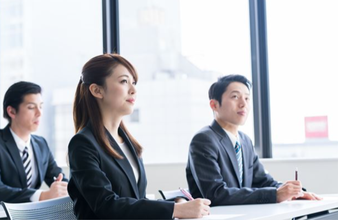 文系出身学生も多数！研修を通じて成長出来る環境