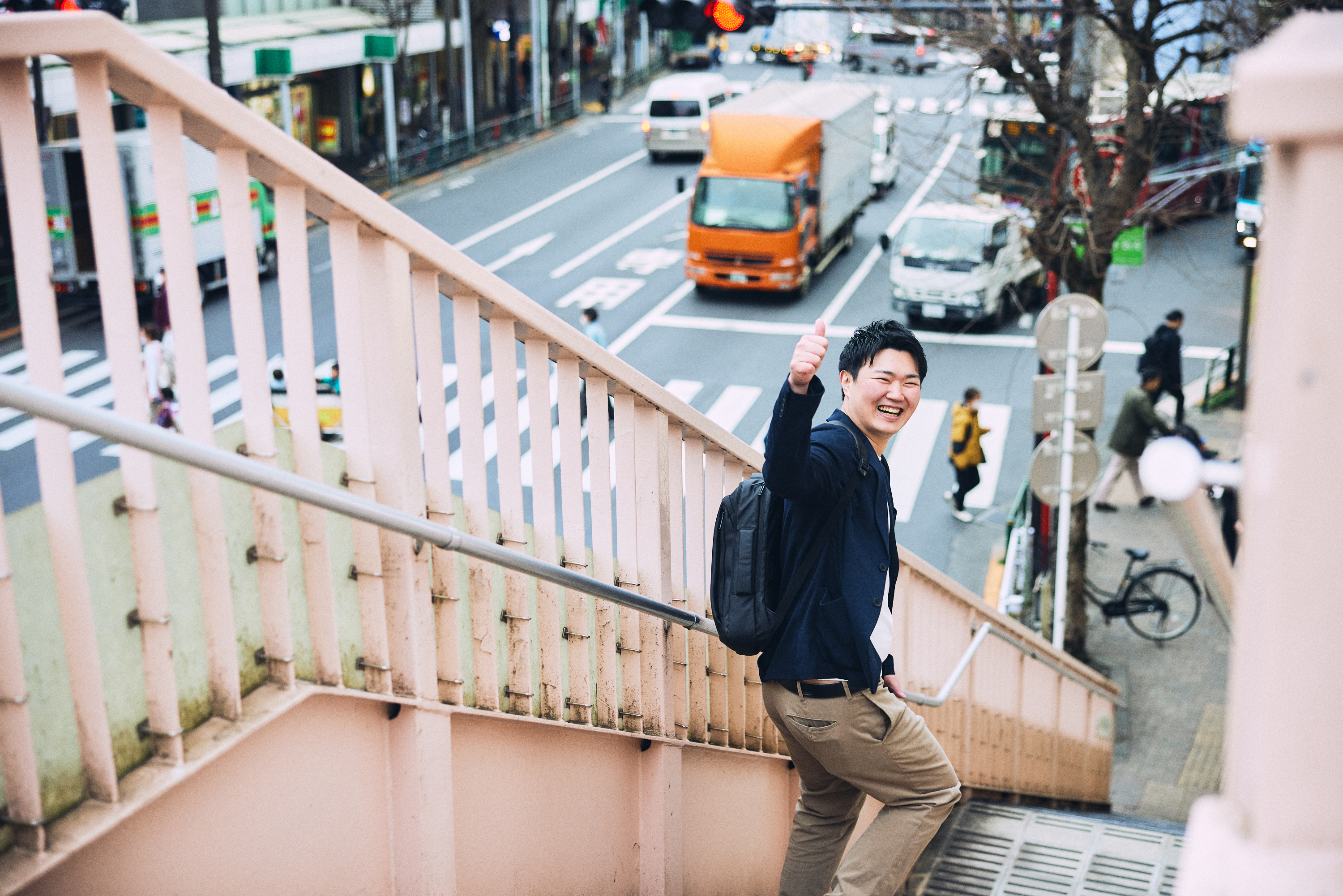 さて、今日も世の中を明るくしていこうか。