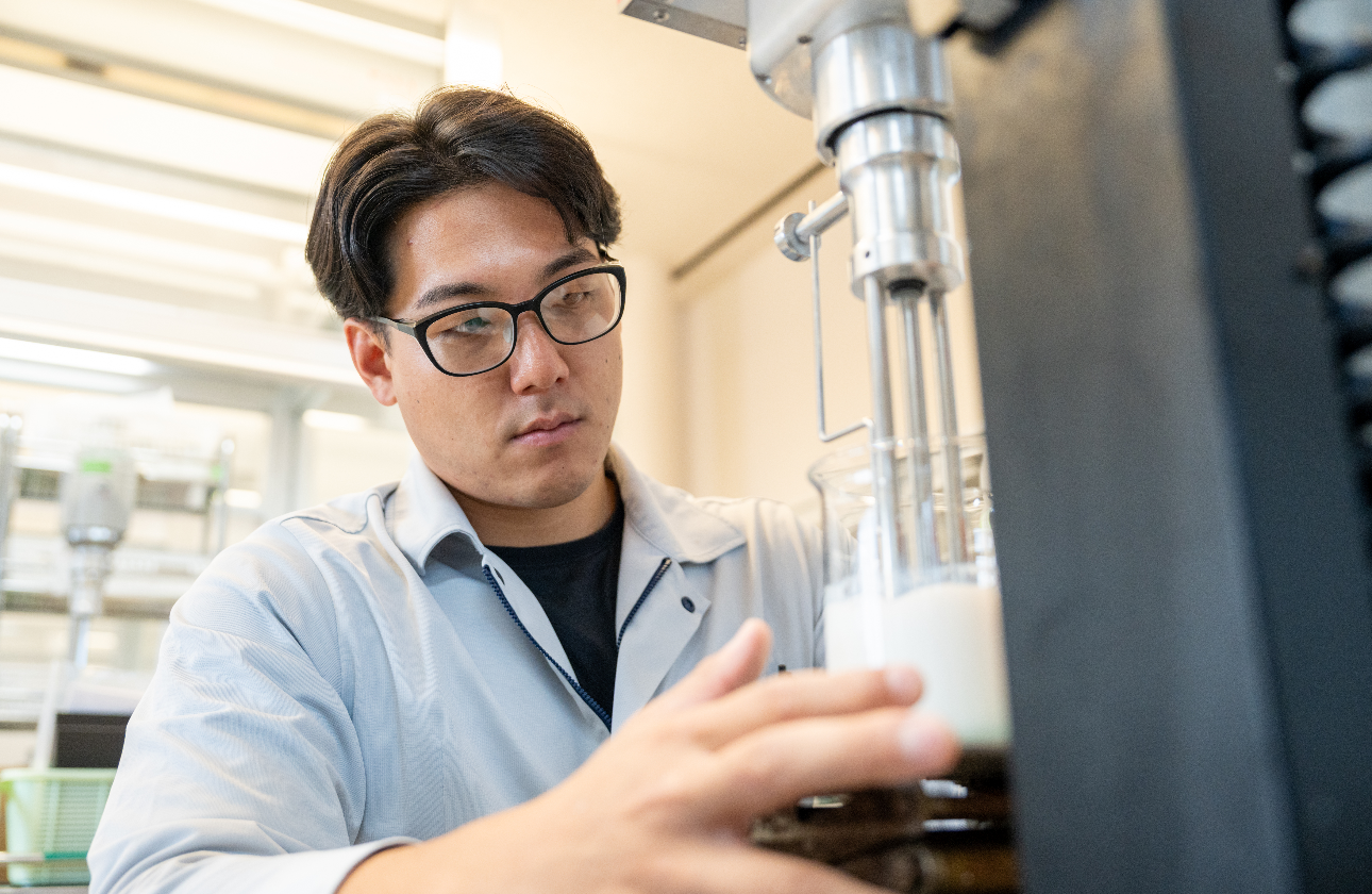 【化学品研究職①】　研究開発で社会に価値を生み出す