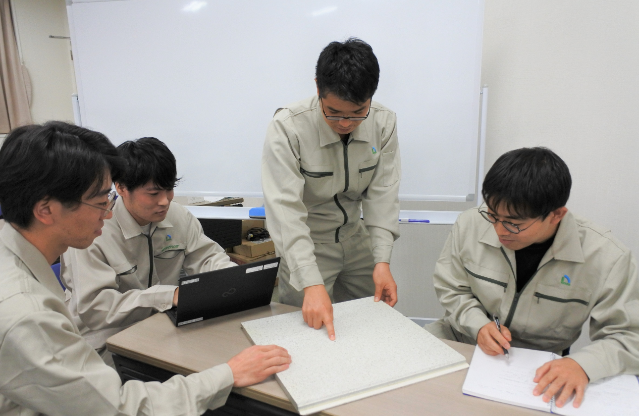 歴史に裏打ちされた開発力、業界初を創る革新性、そして品質への揺るがぬ自信