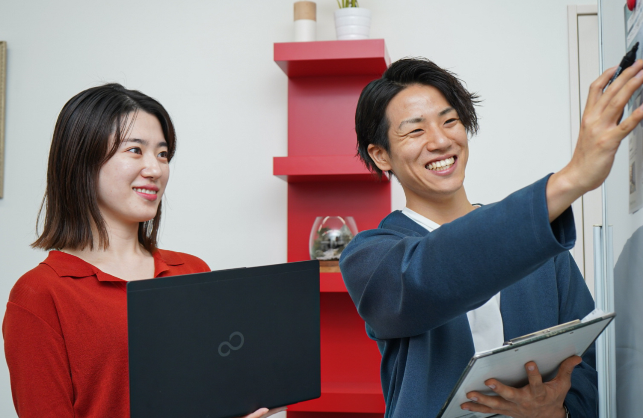 【年齢・社歴関係なし！/若手の裁量大】