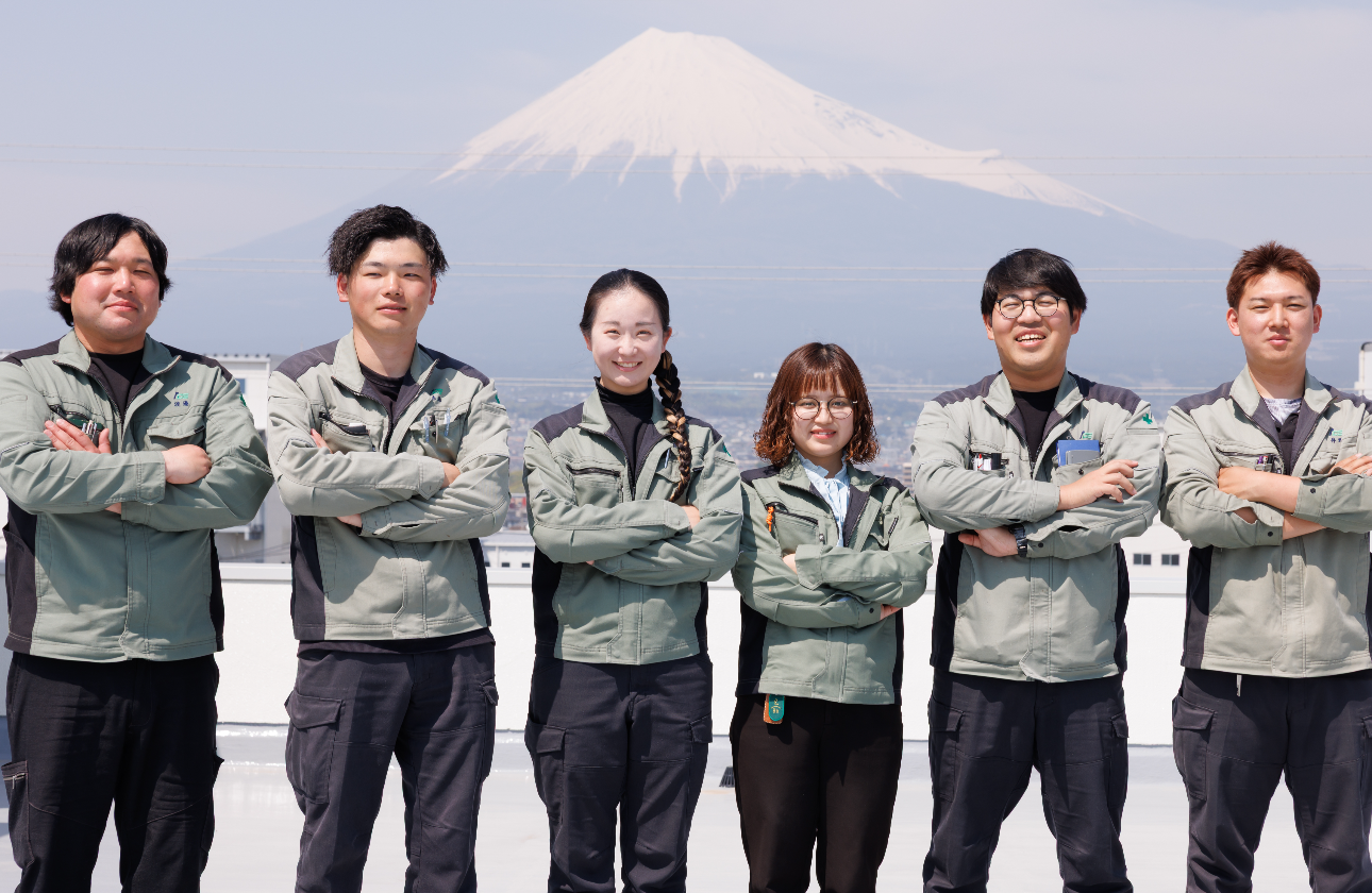 離職率1％以下 × 若手が活躍！