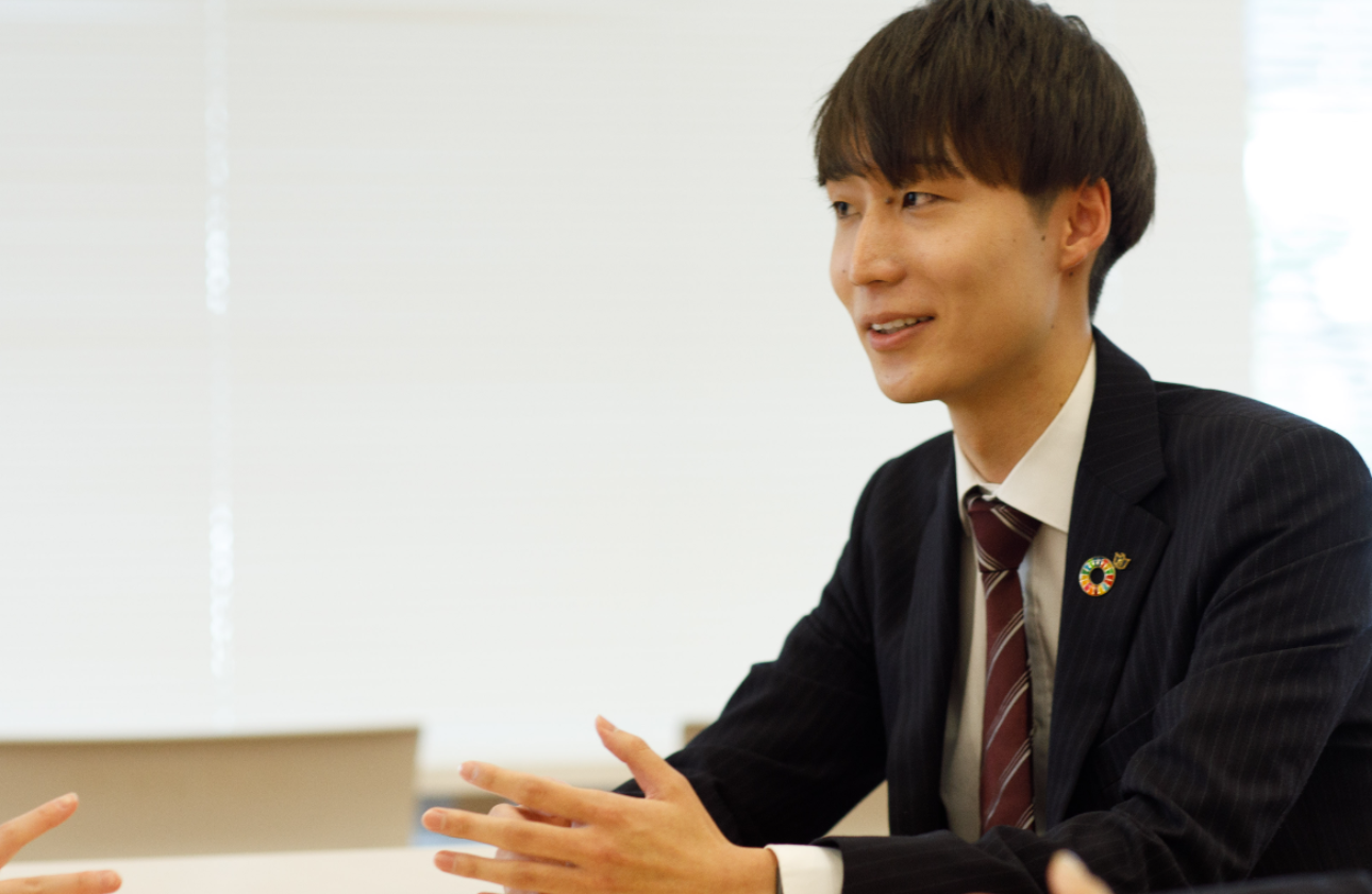 社風｜「任されて、挑戦して、成長する」フラットなカルチャー