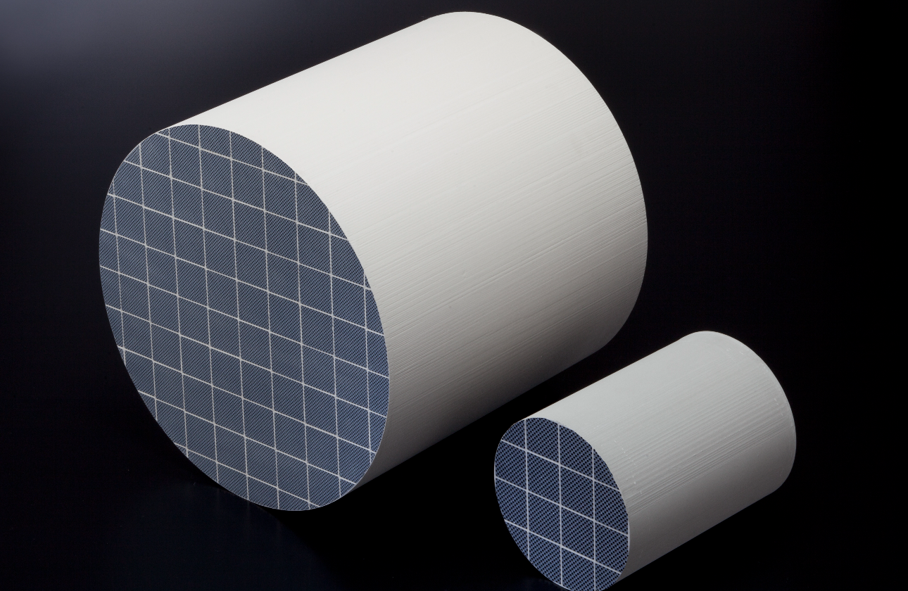 自動車排気系部品