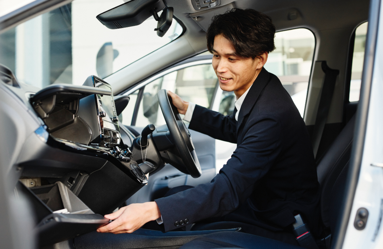 トヨタレンタリース兵庫 店舗スタッフ②