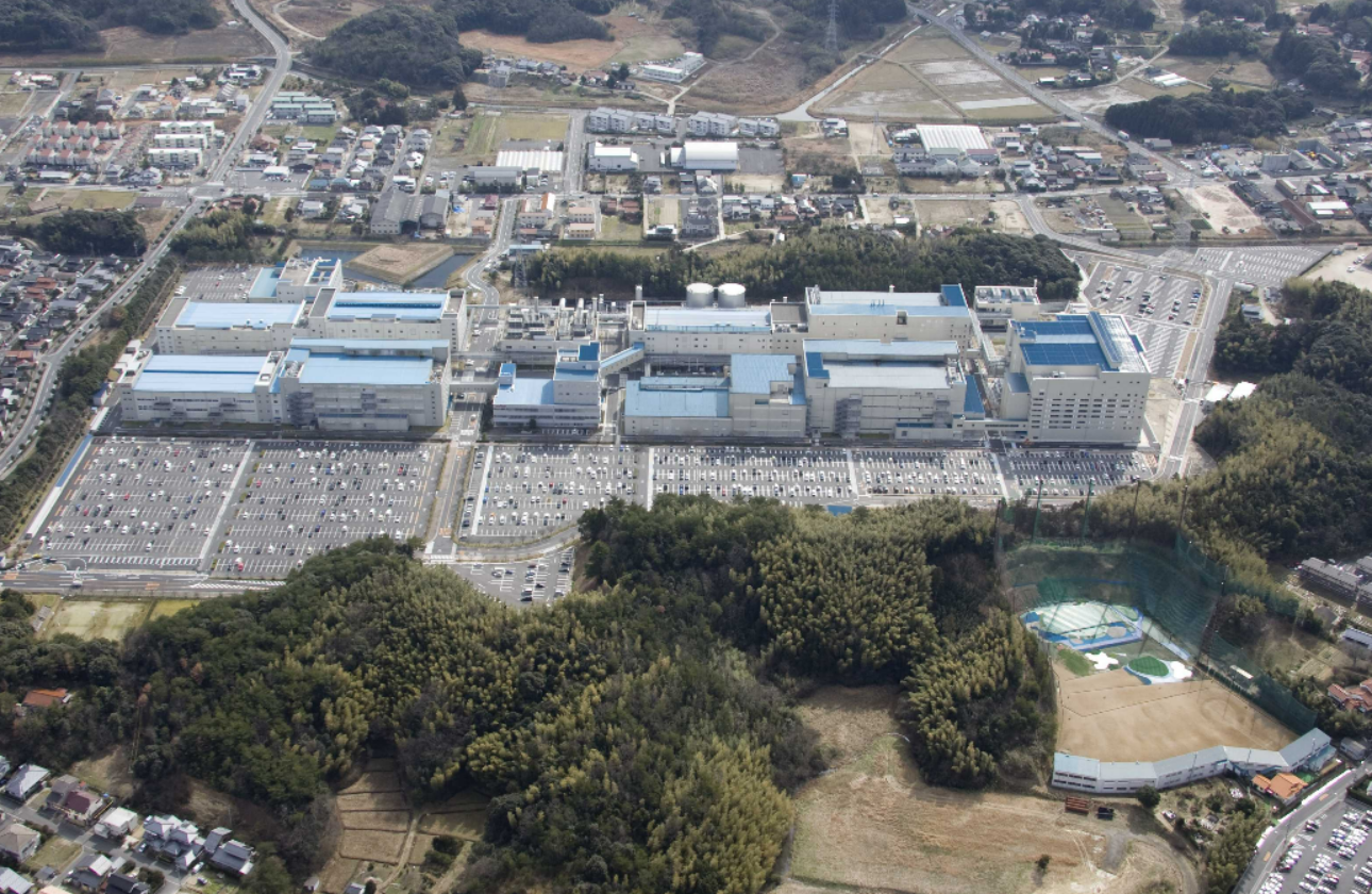 スマホに1,000個使われ、山陰から世界を目指せます！