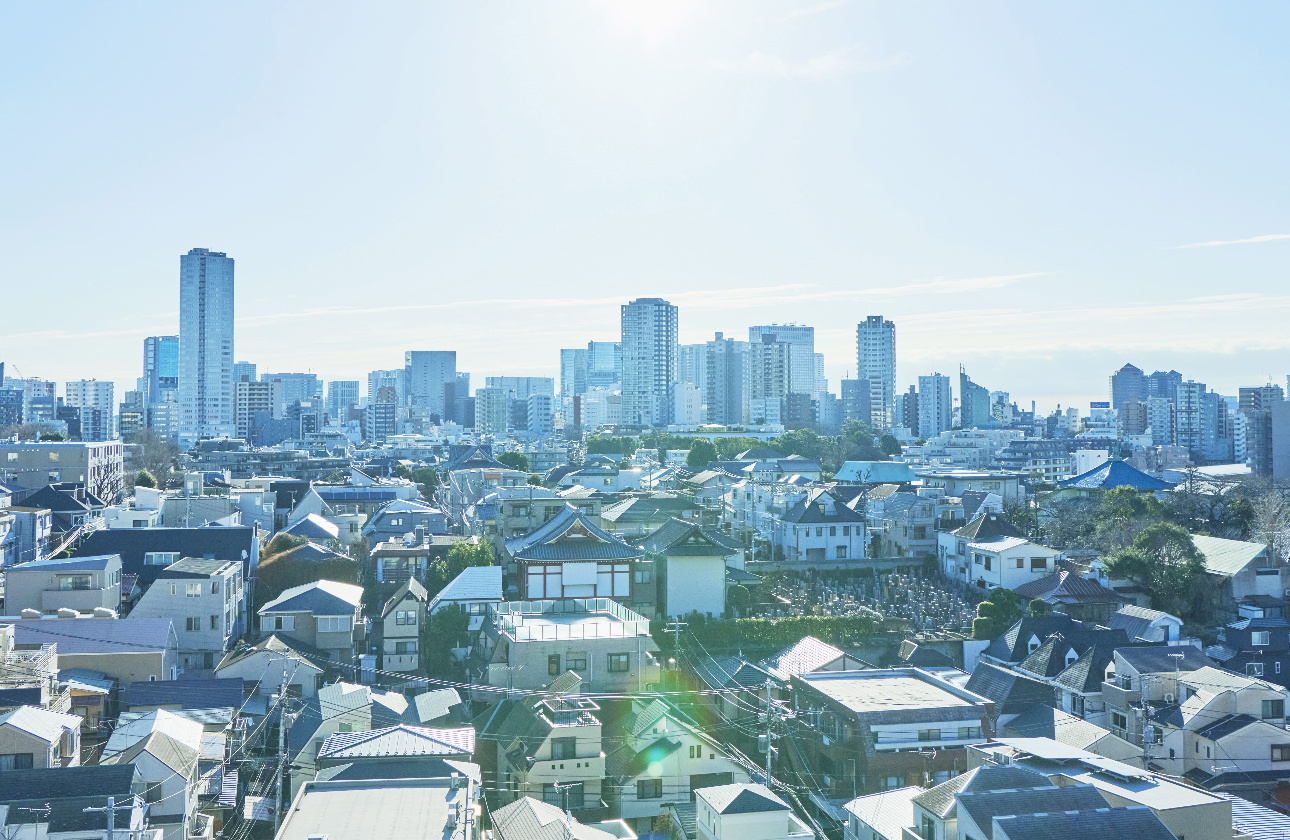 私たちの生活になくてはならない「建物」を、
ビルメンテナンスという事業で支えています。