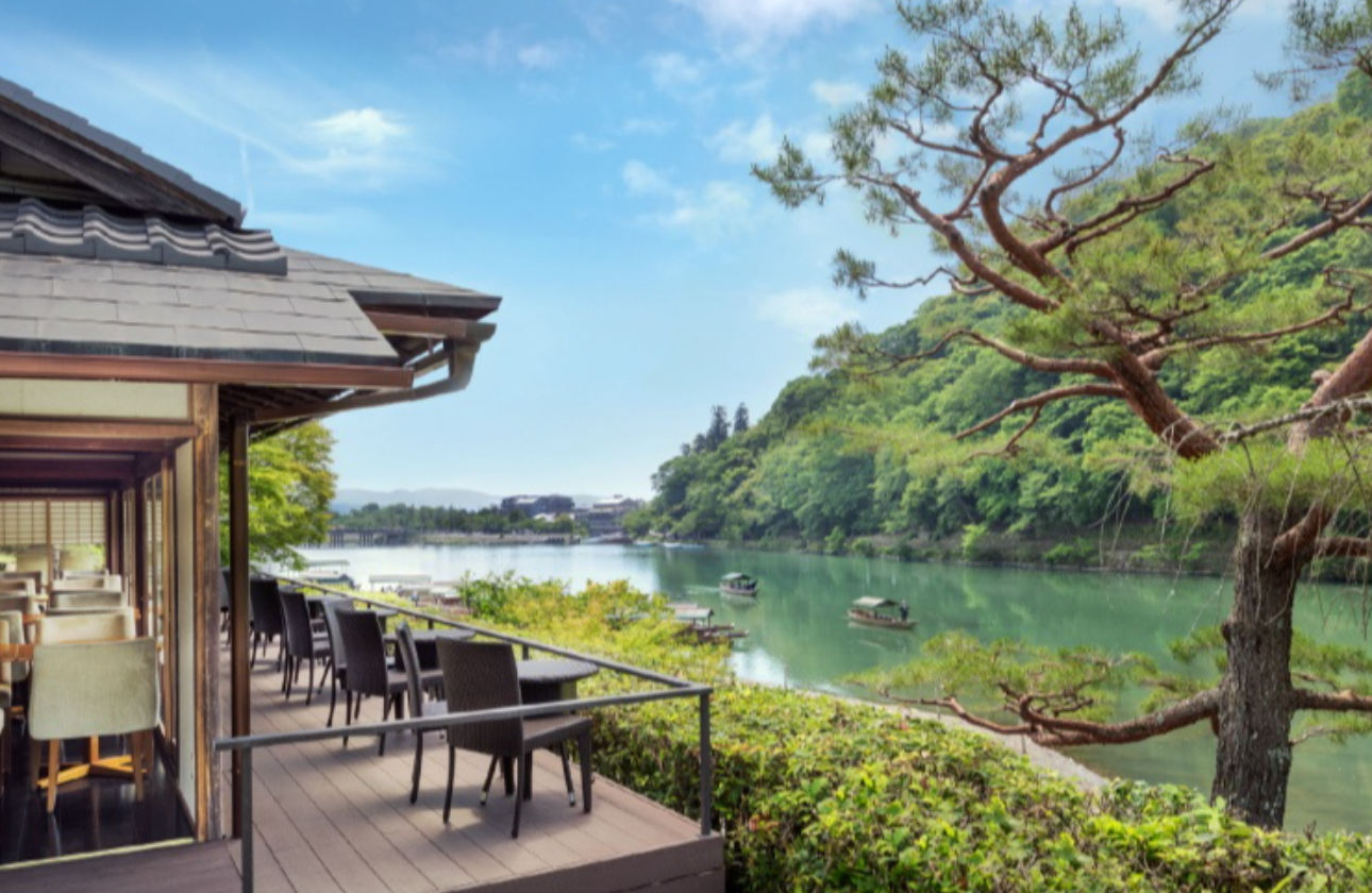 全国各地でのラグジュアリーホテル開発