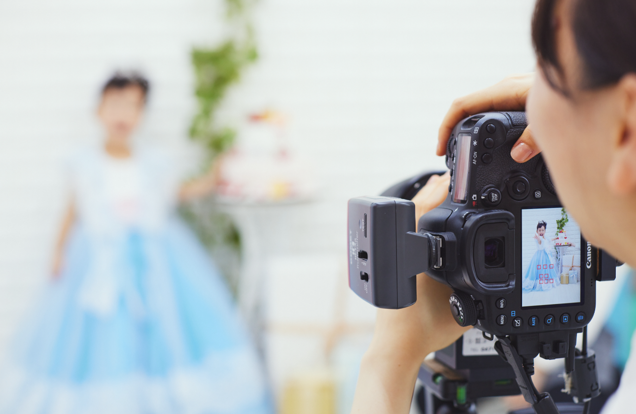 「撮る・贈る・分かち合う」様々なシーンで思い出をプロデュース