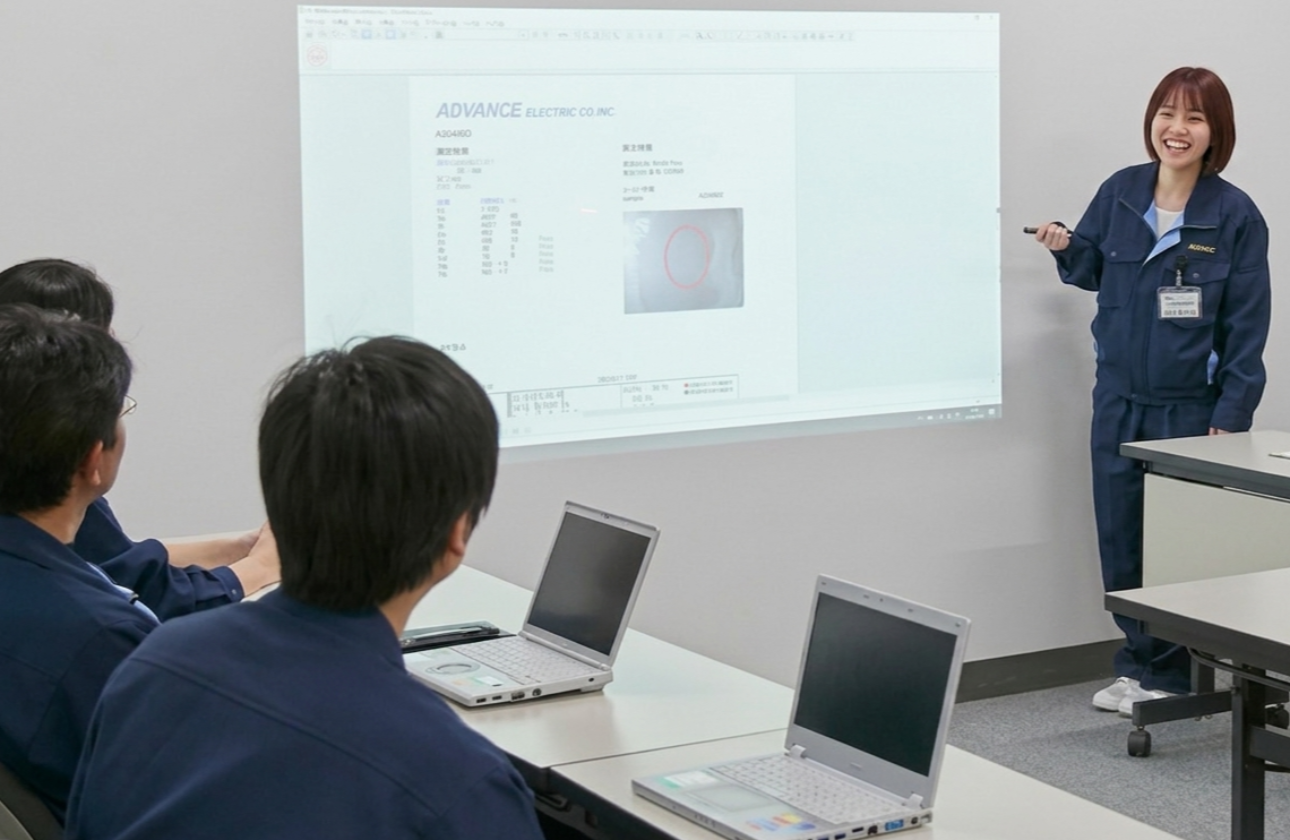 設計：検証結果をチームで分析し、機能＆精度を向上させます。