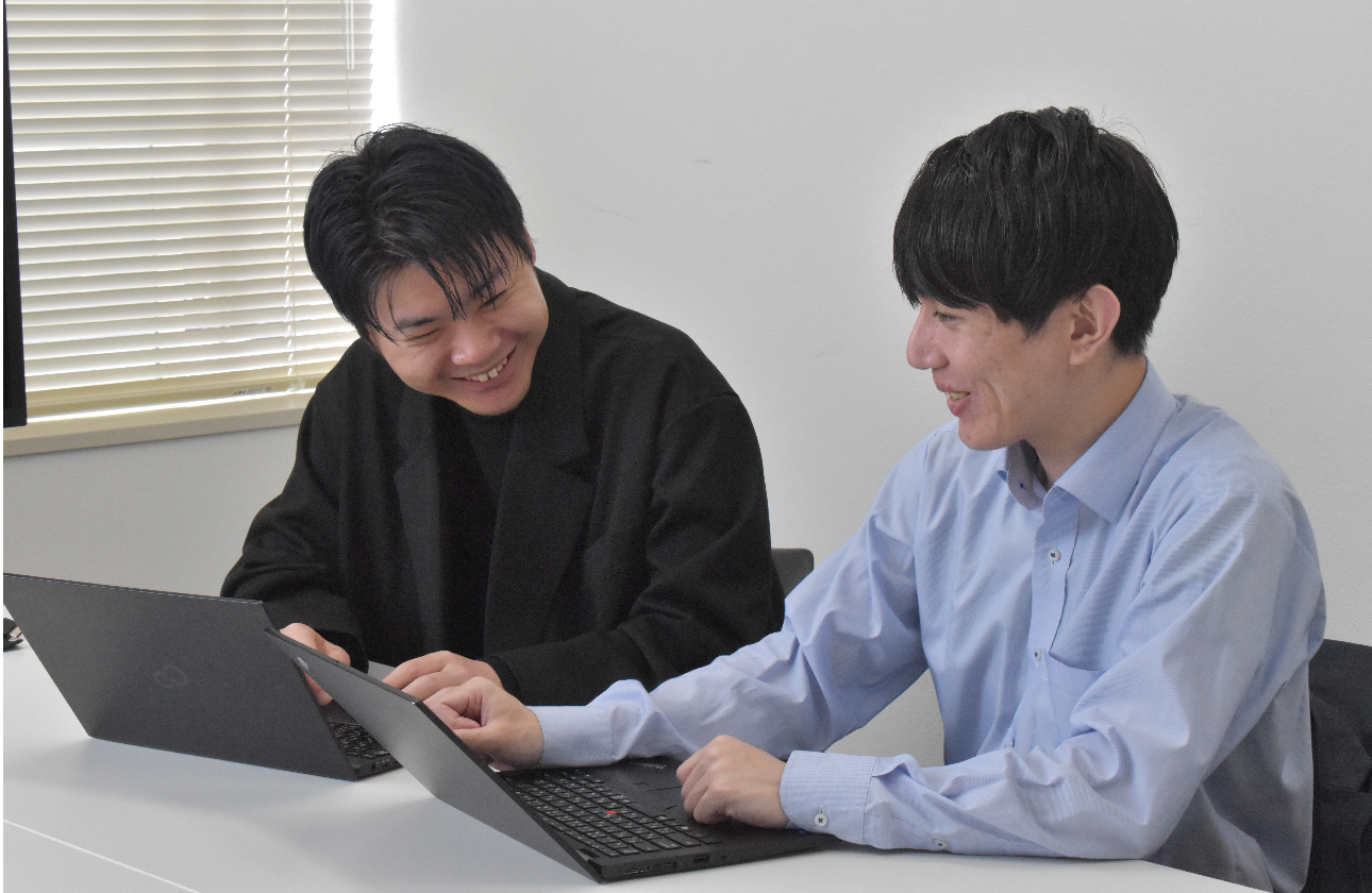 先輩社員との雑談！仕事でも楽しくできる環境がいいよね★