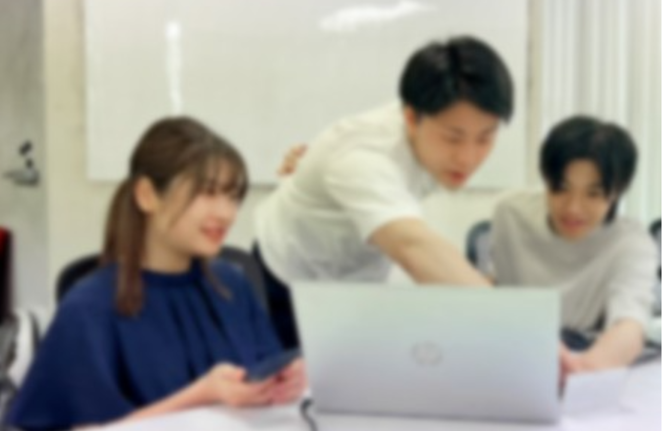入社後の研修はみっちり3か月！だから基盤ができる！