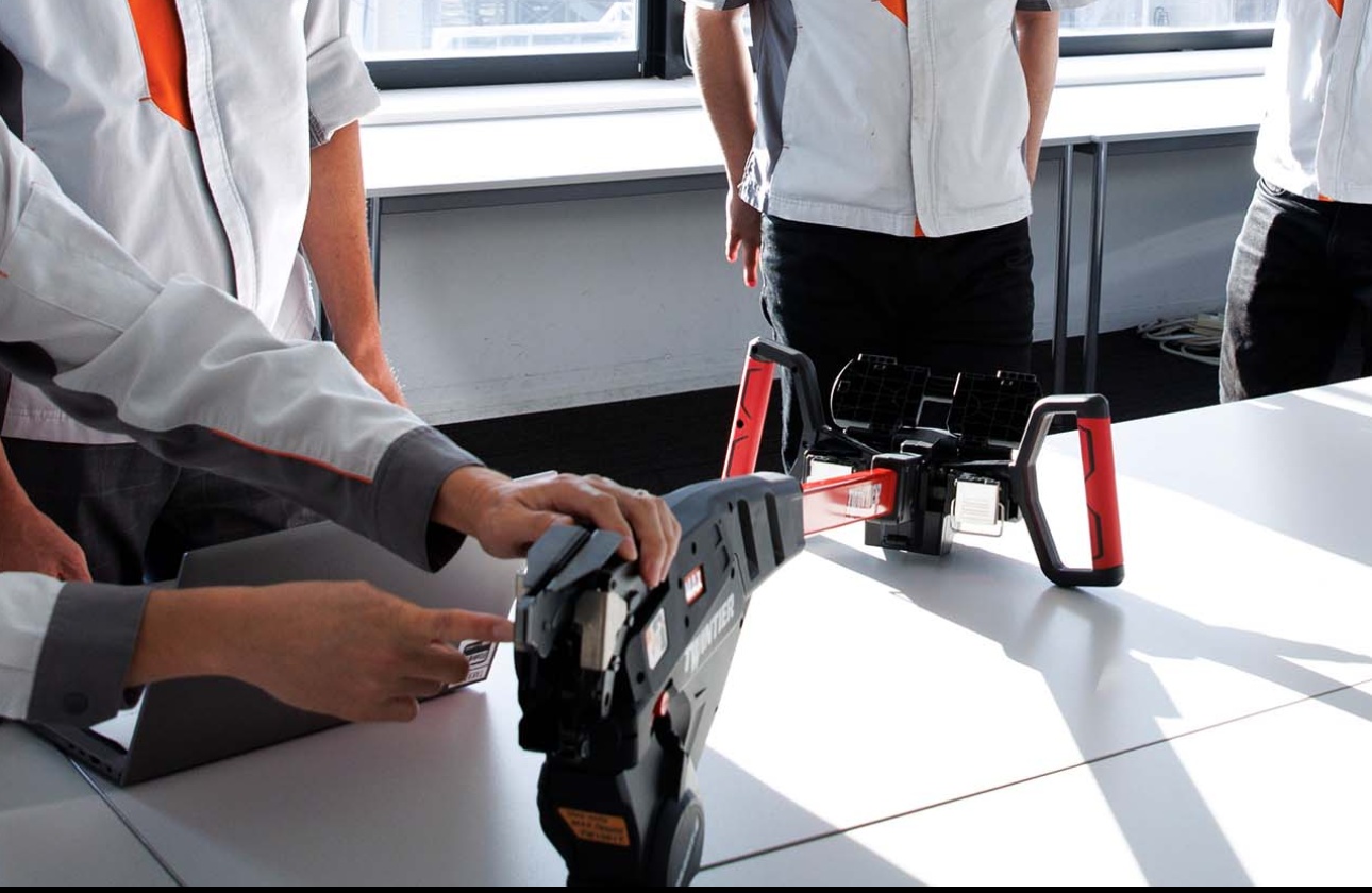 マックス独自の機構設計技術と電子制御技術で、新しい価値を創る