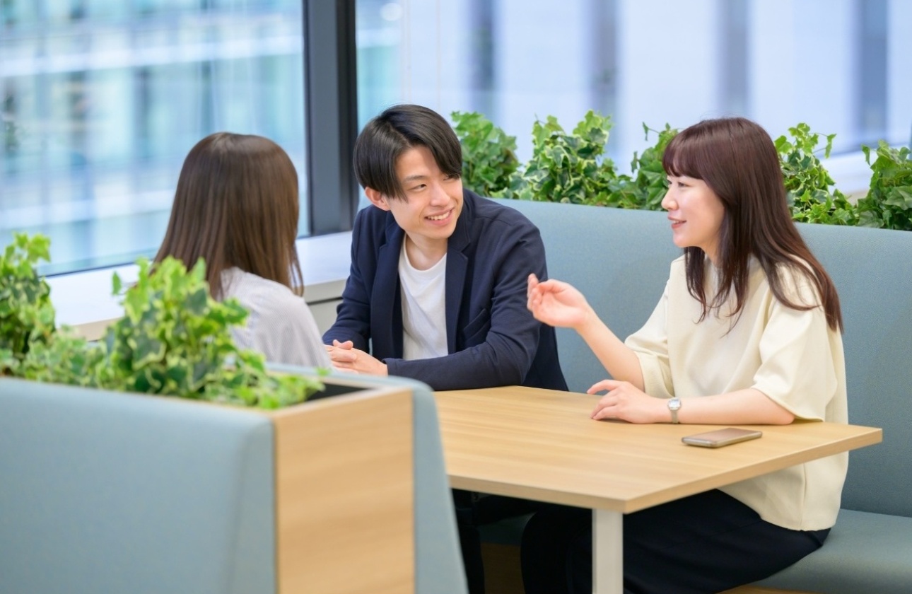 SIer・ソフトウェアベンダーの2つの軸でビジネスを行っており、10期連続で過去最高益を更新中です。