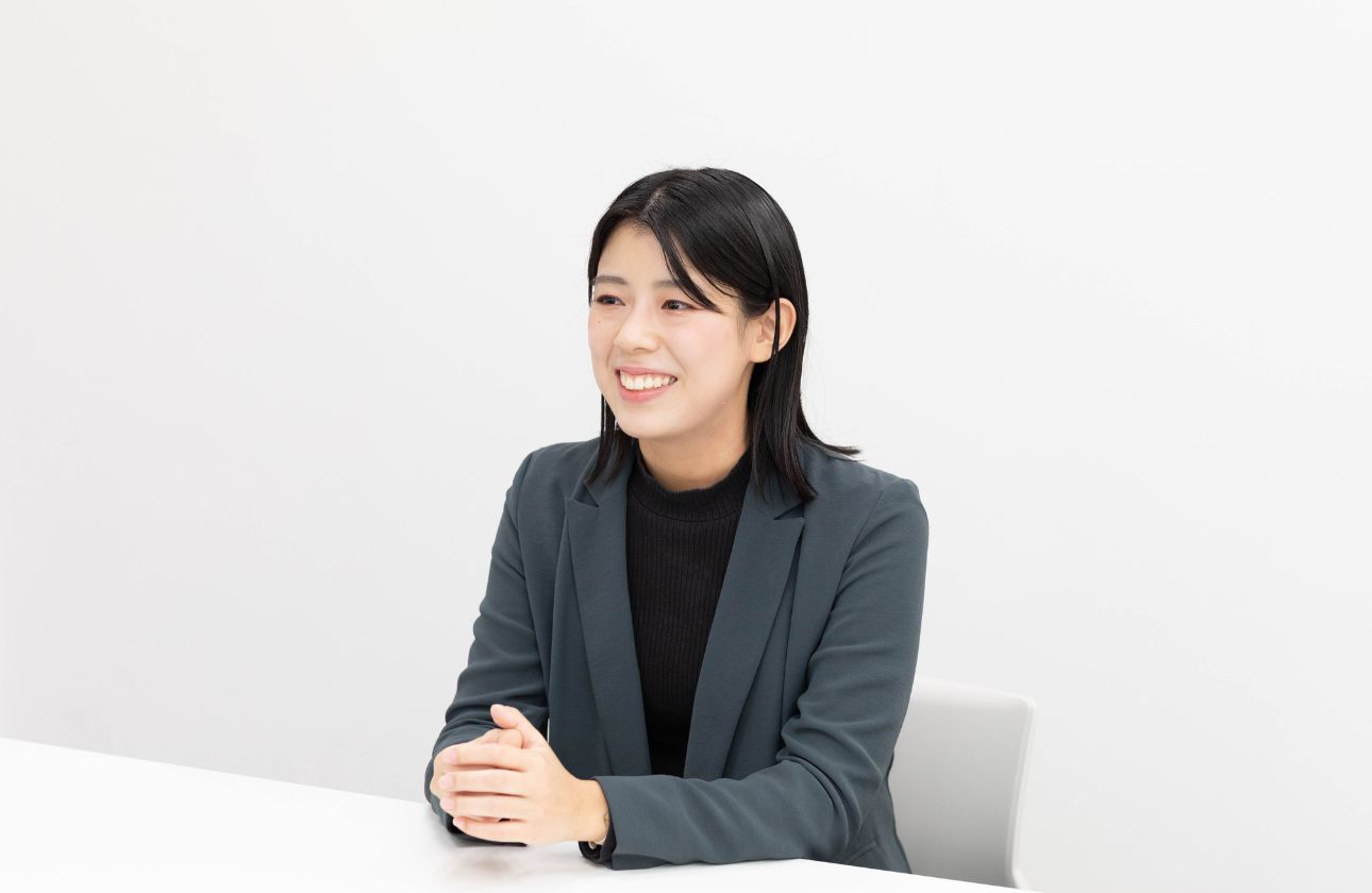 先輩社員インタビュー
