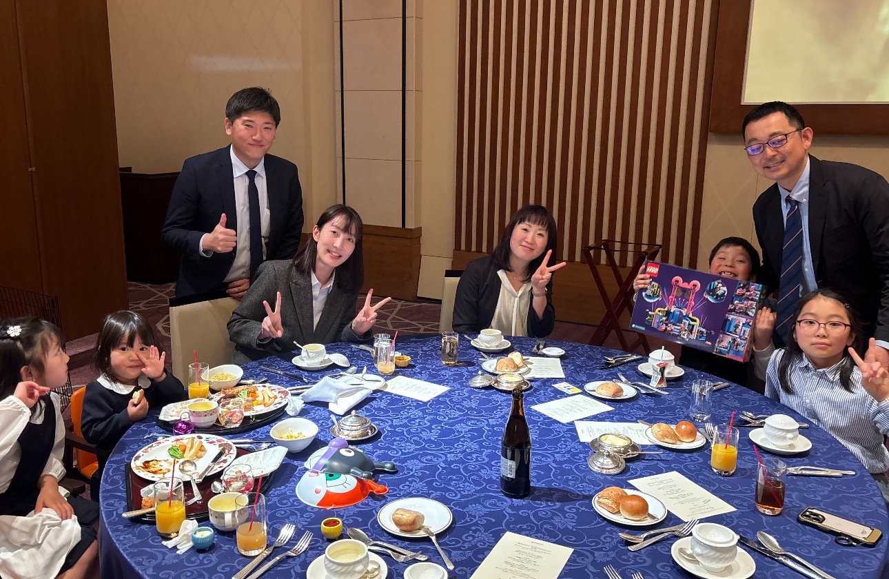 【社内風土】部活動・社員旅行・家族会も実施！「全員の顔がわかる会社」フラットな社風と働きやすさ。心理的安全性があるからこそ、若手がのびのびと意見できる。