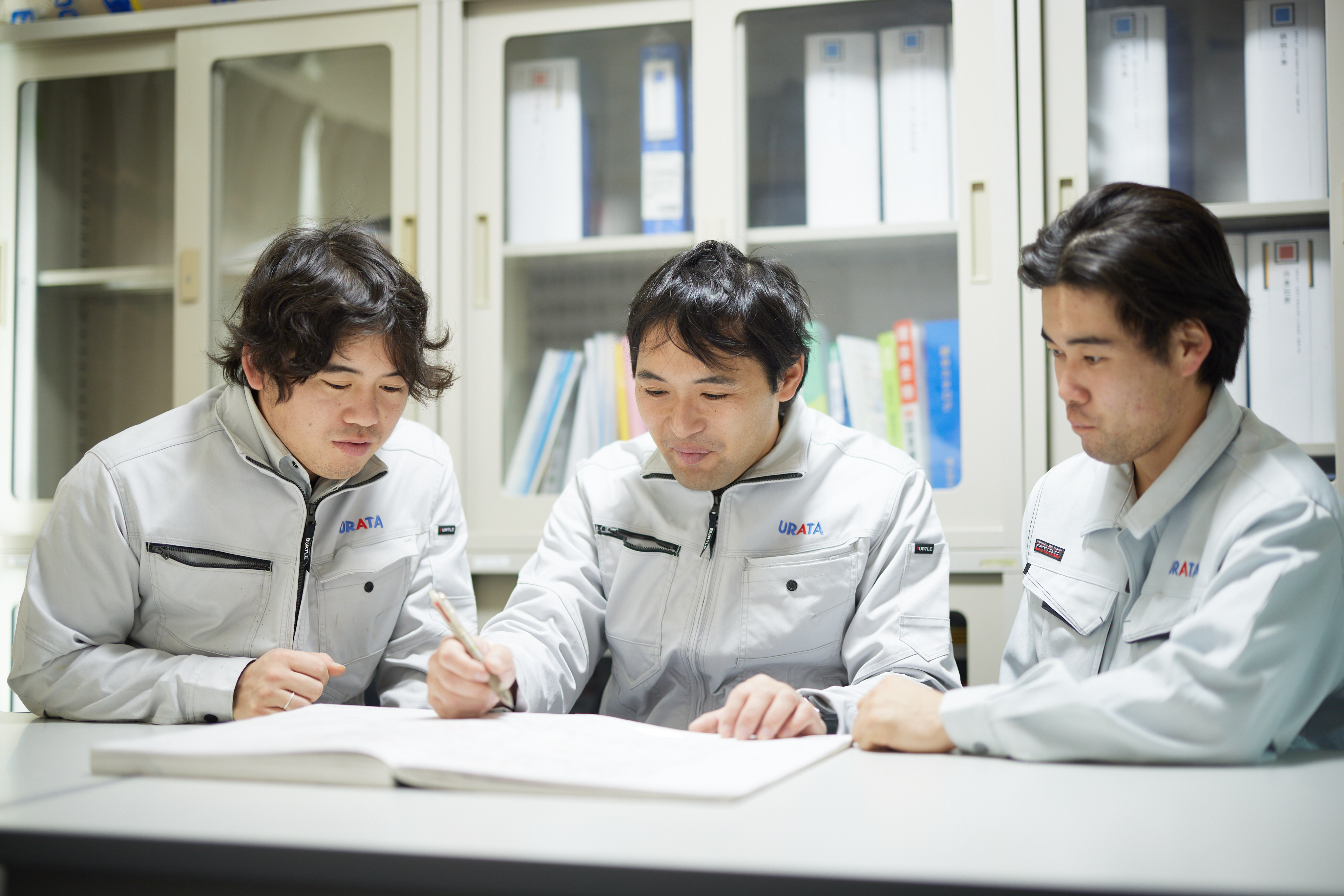 【育成環境】未経験から建築スキルが身につく研修制度。CAD・BIMも学べる成長環境！実際の現場見学から、CAD・BIM研修まで。文理問わずプロへ育てる伴走型教育。