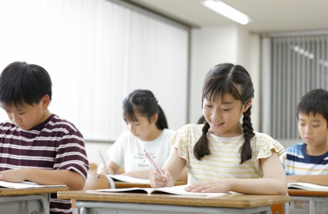幅広い教育サービスで、学びを支える