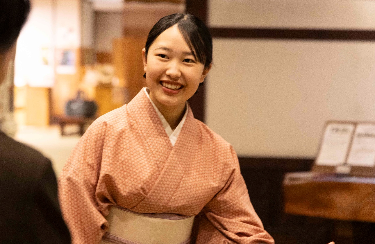 おもてなしのプロを目指す場所