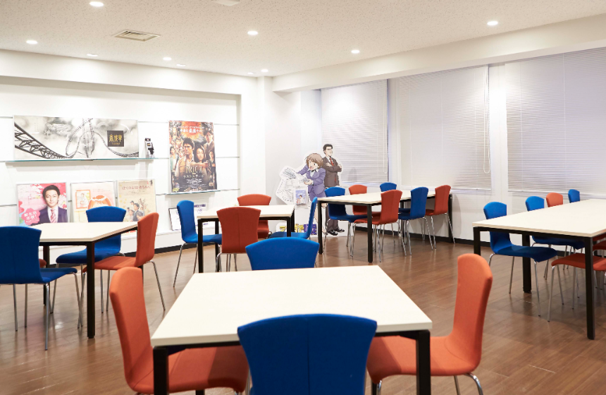 弊社の実績を展示しているスペースになります。
社内ミーティングやお客様との打ち合わせ時に利用しています。