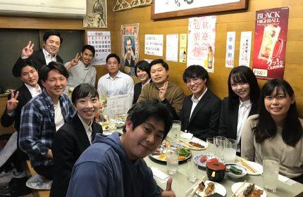 入社後3ヶ月間も長期に渡る充実した研修制度
※社員は家族。大切に育てたいという思いで実施しております。



