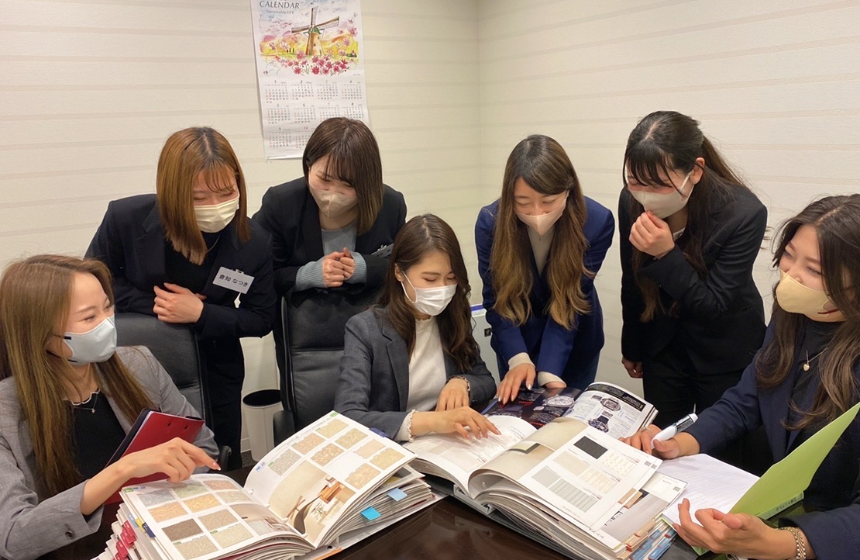 仕事を舞台とした自己成長、活躍する社員の7割が女性!