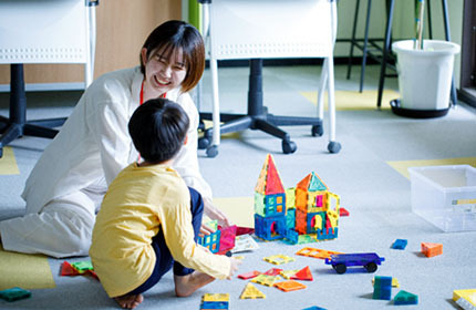 周りの人達と一緒に、自分自身の成長を感じられる仕事です！
