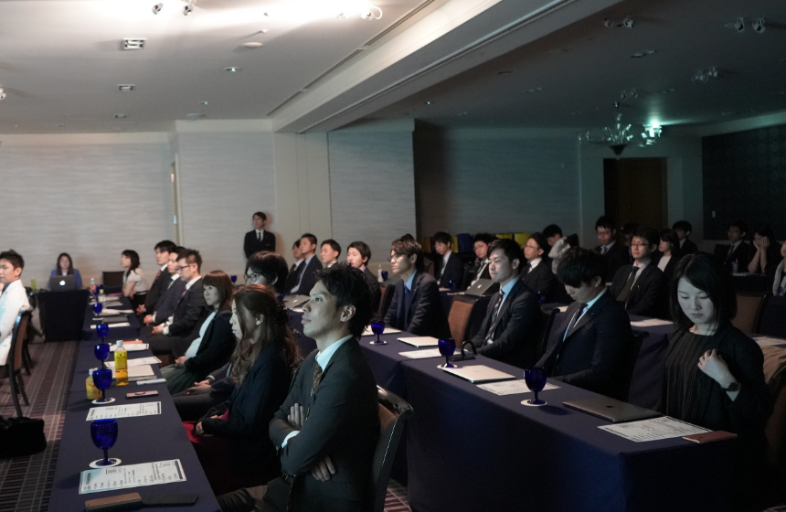 会社そしてメンバーの夢・目標を共通認識のものにするために、社員総会を行っています。