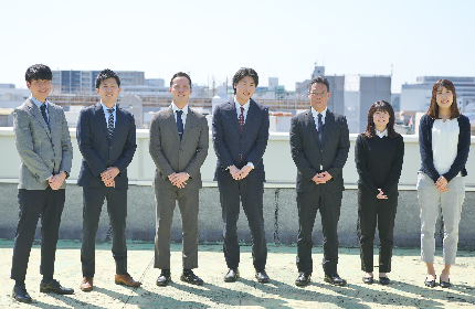 先輩社員がきっちりと指導いたします。