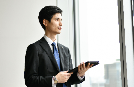 事業内容　調剤薬局業界のリーディングカンパニー