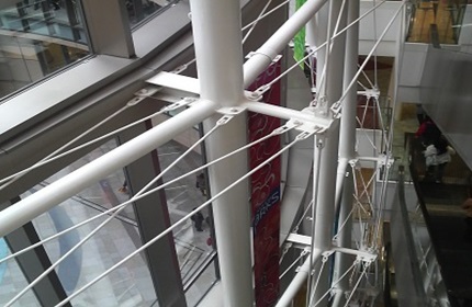 4つの自社工場でつくって