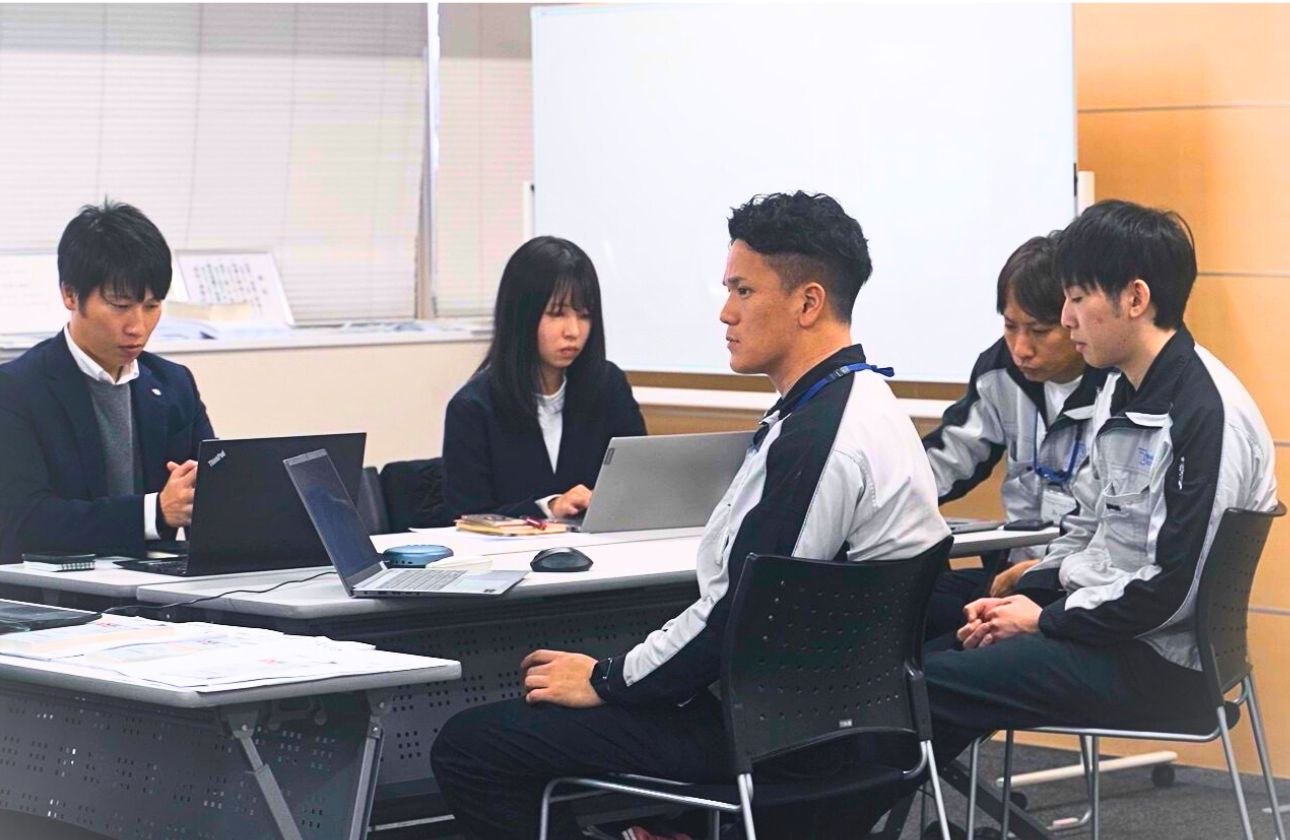 【社風】活発な意見交換と助け合いの風土で、若手スタッフが活躍中！
